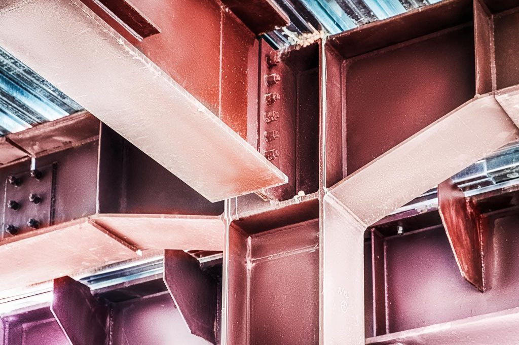 Manufacturing and installation of metal structures for a shopping and entertainment complex